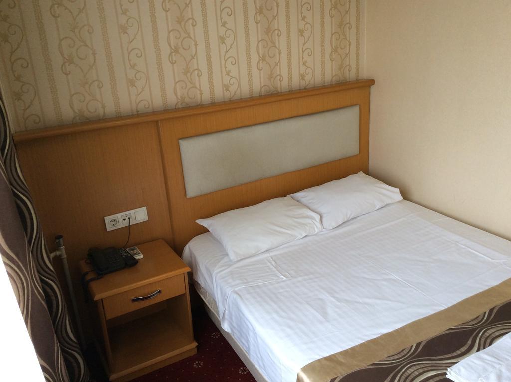 Ilicak Hotel Istanboel Kamer foto