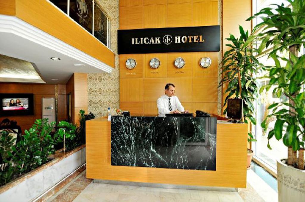 Ilicak Hotel Istanboel Buitenkant foto