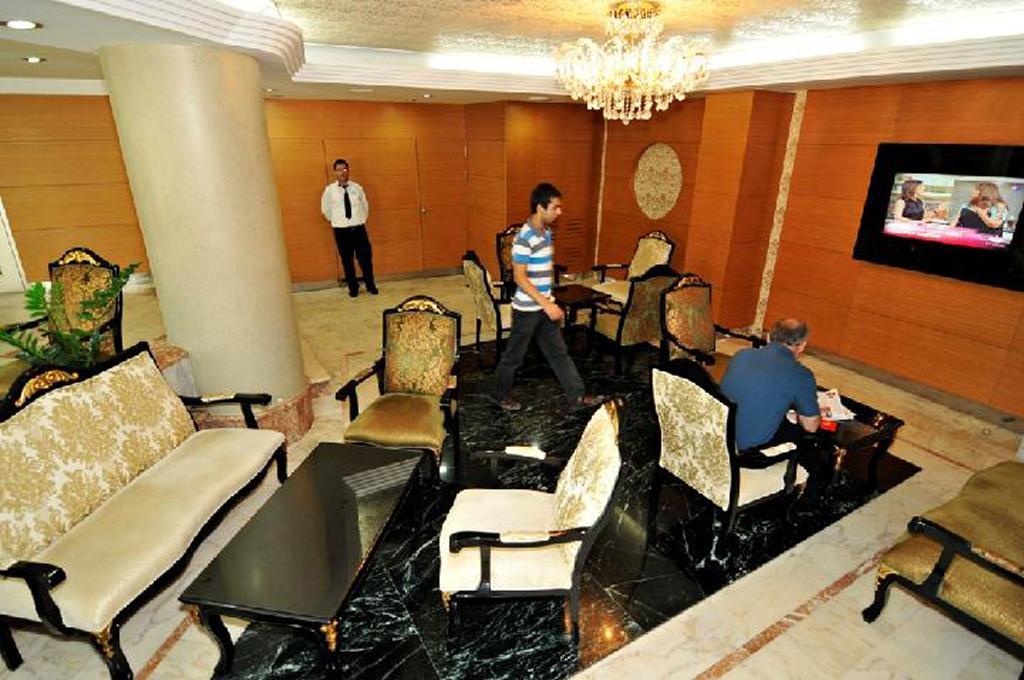 Ilicak Hotel Istanboel Buitenkant foto
